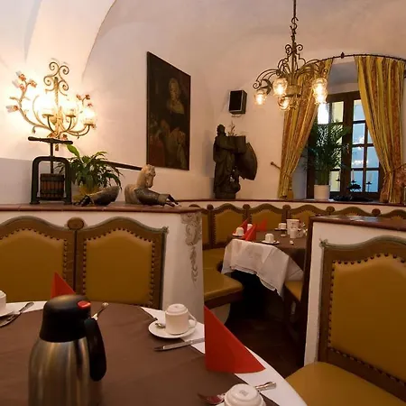Hotel Schardinger Hof 3*