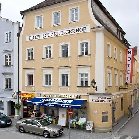 Hotel Schardinger Hof 3*